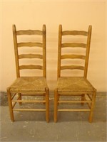 Lot of 2 Ladderback Dining Side chairs