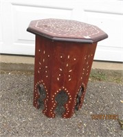 20" X16" End Table