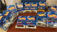 Miscellaneous lot of 12 New Hot wheels New on