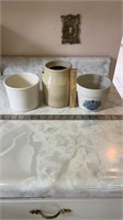 3 pottery planters