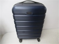 "Used" Travelers Club Harper Luggage, Navy