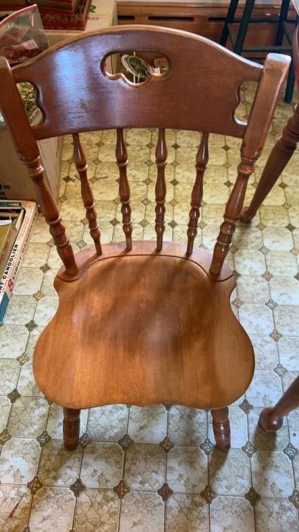 Maple Table & 6 Chairs - 2 arm chairs
54in x