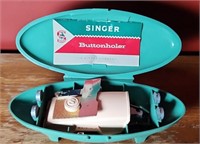 SINGER BUTTONHOLER W/ CASE