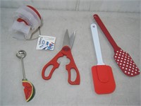 5 count new assorted Kitchen Gadgets
