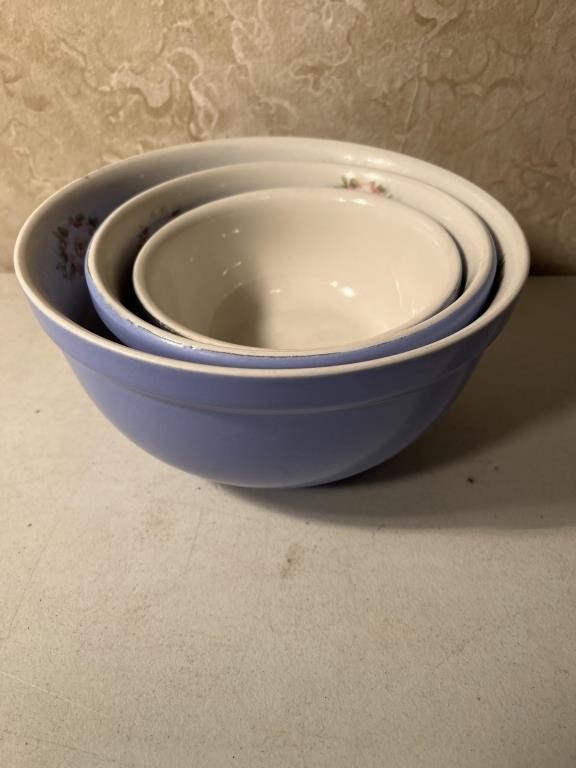 Hall’s Superior Nest of Bowls