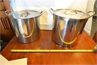 2 STAINLESS STEEL COVERED STOCK POTS