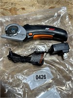 worx. zip snip cordless cutter tool works