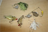 SELECTION OF FISHING LURES