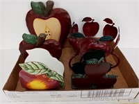 Apple Kitchenware Box Lot