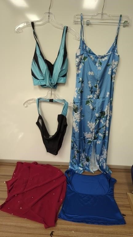 LADIES CLOTHING / BATHING SUIT