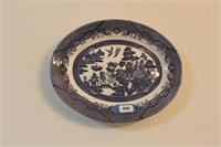 blue willow serving platter with wall hanger K