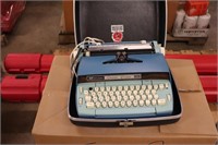 Vintage Smith Corona Electric Typewriter in Case