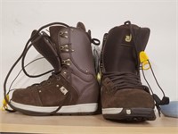 Barefoot Snowboard Boots