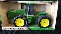 JD 8760 4WD Collector Edition 1/16