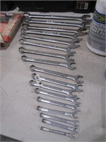 Craftsman 17 pc Standard Wrench Set 1/4"- 1-1/4"