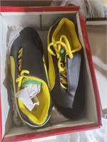 Jamaican Size 7.5 shoes