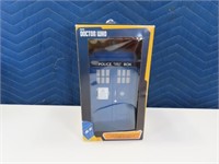 DR WHO boxed TreeTopper Phone Booth Collectible
