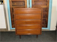 5 DRAWER WOOD DRESSER WALNUT