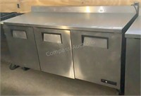 True Rolling Counter Refrigerator TWT-72 *OFFSITE*