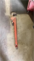 Pipe wrench