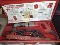 MILWAUKEE RIGHT ANGLE DRILL W/ CASE