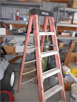 Fiberglass Keller step ladder.