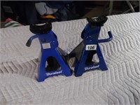 PAIR OF JACK STANDS