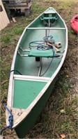 17 foot green Coleman canoe with oars