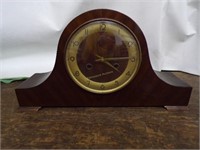 mantle clock made by Cuckoo Clock Mfg (no key)