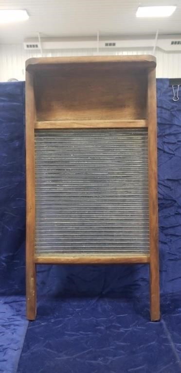 (1) Vintage Wooden Wash Board w/ Glass Center