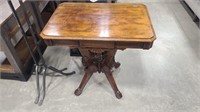 CARVED ANTIQUE ACCENT TABLE 28" X 19.5" X 28.5"