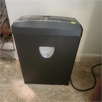 Staples Paper Shredder