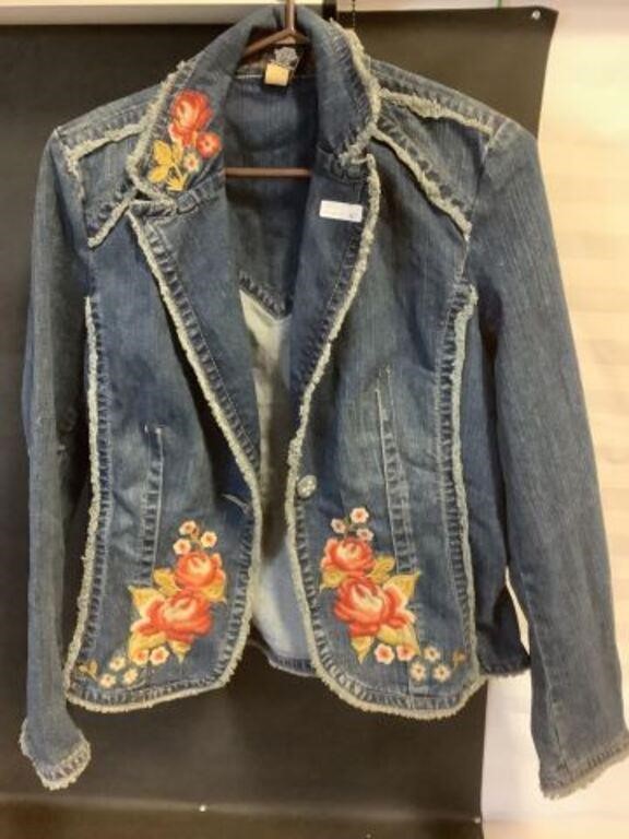 Kikit jeans jacket, size medium w floral designs