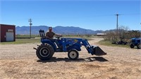 New Holland T1510 Diesel Tractor 4x4 and Bucket