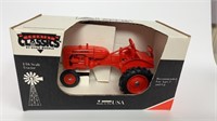 Allis Chalmers C 1/16 diecast farm tractor