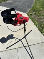 Heater Sports Pitching machine-barely used!