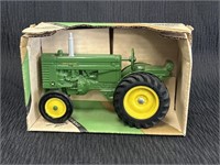 John Deere ERTL Model M, Series 3, 1/16