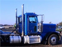 07 Peterbilt 379 daycab, wet kit, rear PTO, title