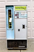 Vintage Pepsi Bottle Vending Machine / Cooling