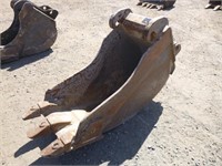 12" Excavator Bucket w/ Teeth