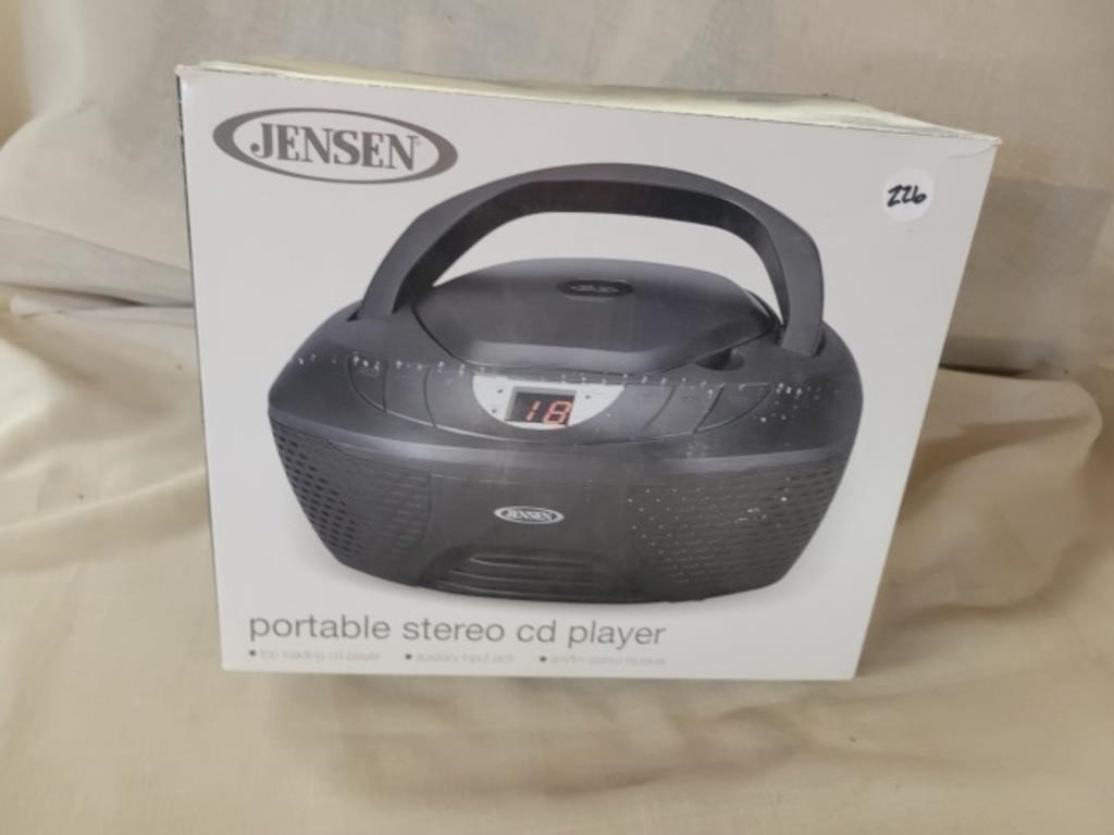 Jensen Portable Radio