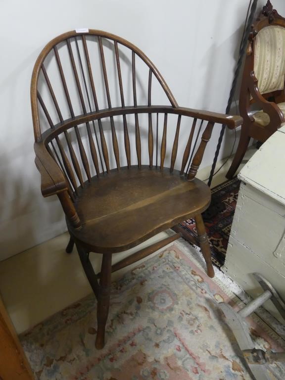 ANTIQUE OAK WINDSOR STYLE ARM CHAIR