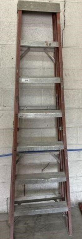 Louisville 7ft ladder