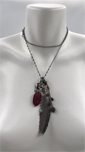 Fashion Necklace W/ Long Feather Pendant & Red