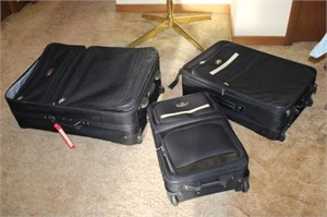 3 Piece Luggage Set on 2 Wheels