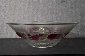 Westmoreland Della Robbia Flashed Fruit Bowl