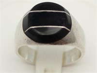 Sterling silver and lacquer ring 6.81g