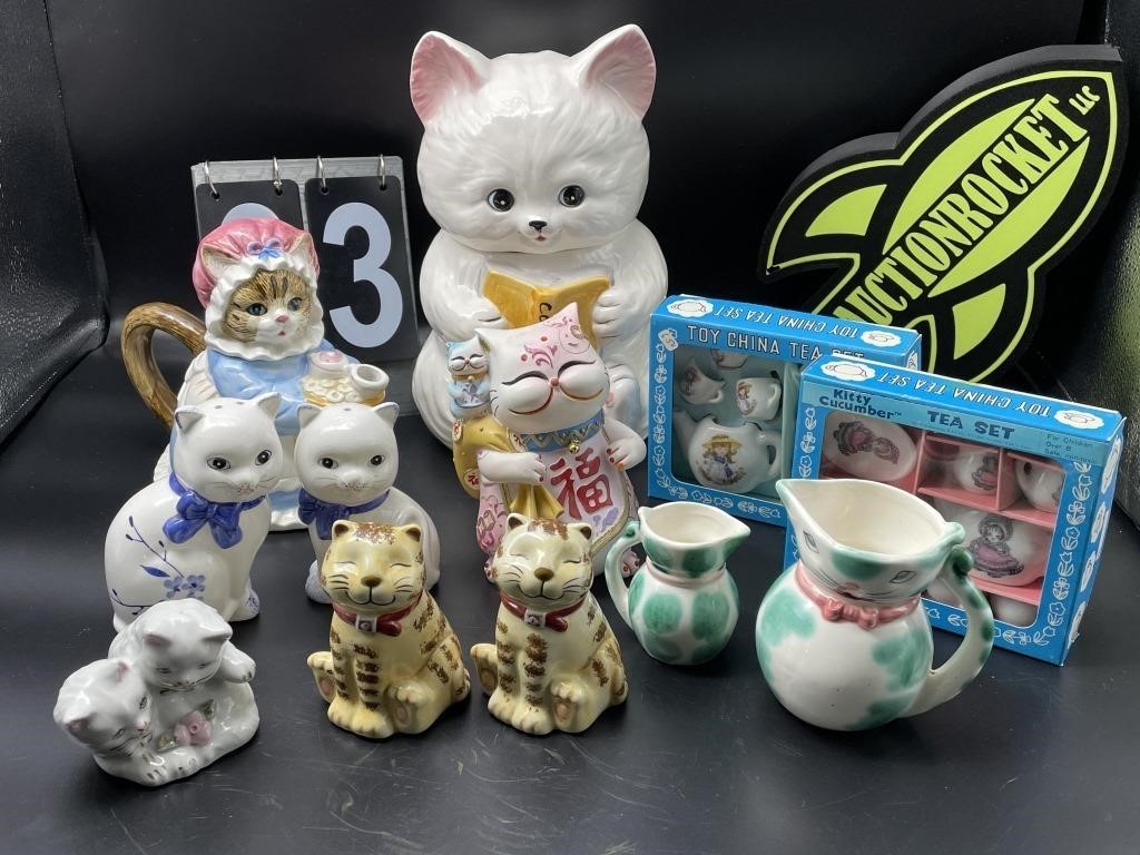 Collectible Cat Ceramics Porcelain Tea Cookie Jar