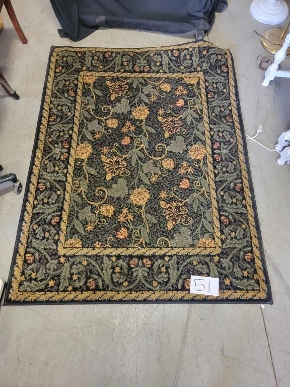 Marquis 2 - 2'x3'5" Flower Rug