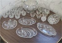 Party plates and cups, Punch bowl